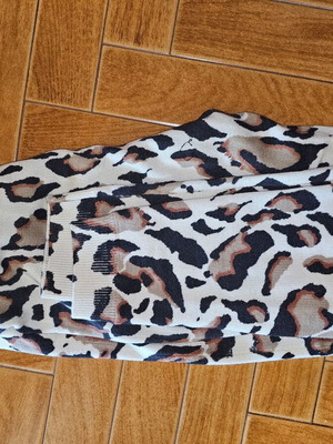 Pinko sweatpants new, wool leopard print multicolor