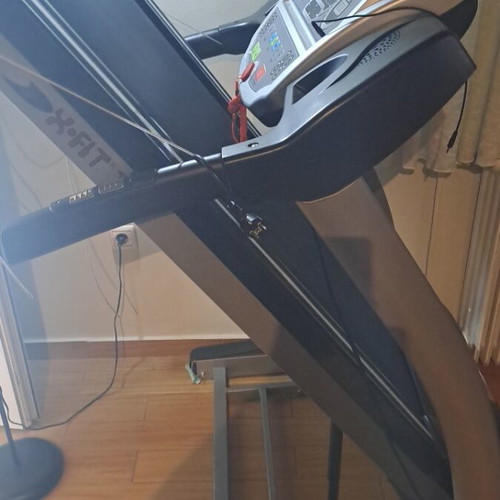 Professional treadmill like new, foldable with boxing bag gift