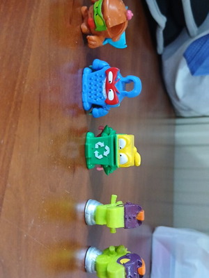 Superthings pack of 5 new