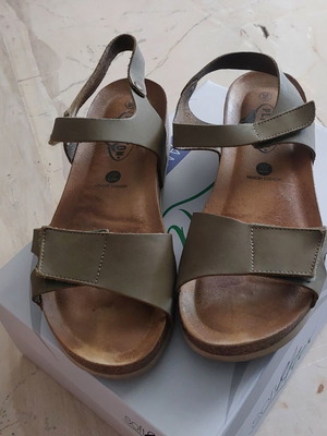 Plakton leather sandals like new, size 39, gray