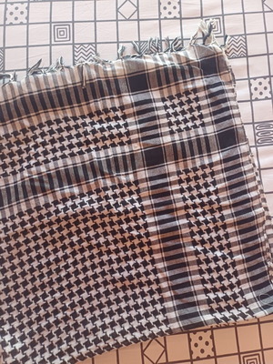 Casual unisex Shemagh scarf with black and white check pattern and fringes