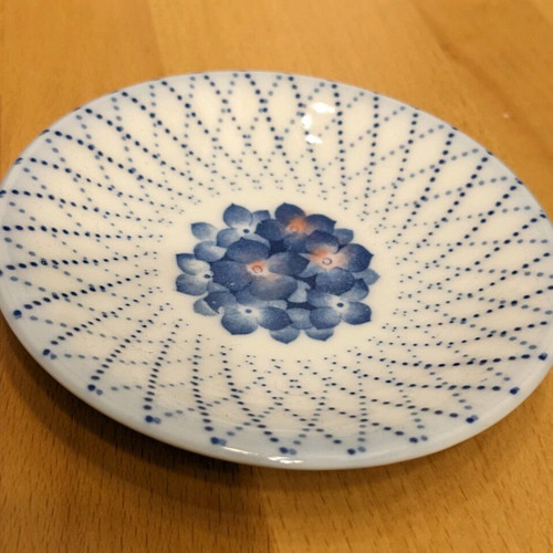 Ceramic decorative plate like new, hand-painted
