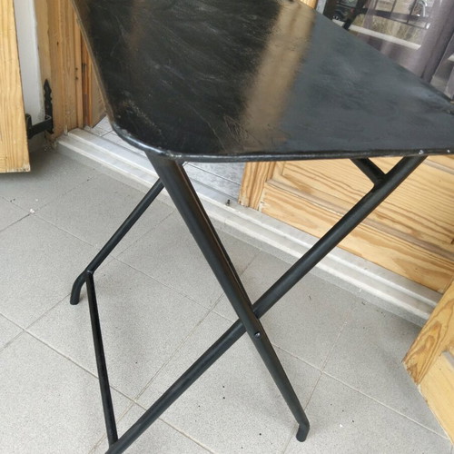 Iron folding table used in good condition