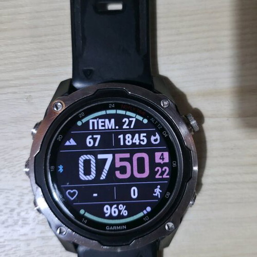 Garmin MK2 like new with box and silicone straps