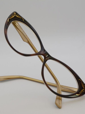 Jessica Roger Rabbit 2 Vintage Eyeglasses Brown Hand Crafted in Italy, new