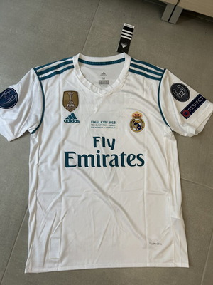 Real Madrid Cristiano Ronaldo 2017-18 Home Jersey like new, size Large