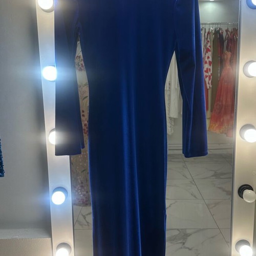 Blue velvet dress new, one size, royal blue