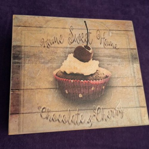 Wooden box with decoupage decoration and 5 food napkin holders new