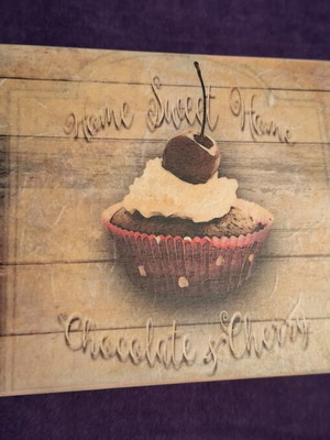 Wooden box with decoupage decoration and 5 food napkin holders new