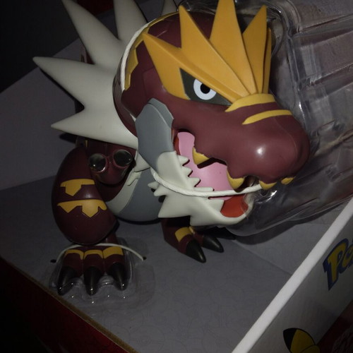 Pokemon Epic Battle Tyrantrum figure new