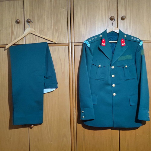 Military Officer Winter Uniform No8 like new