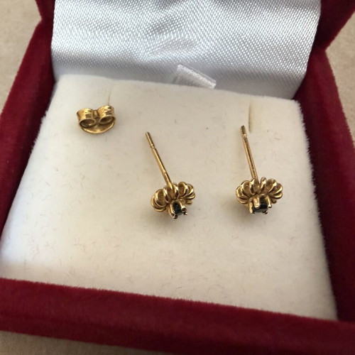 Gold earrings 14 carat, stamped 585