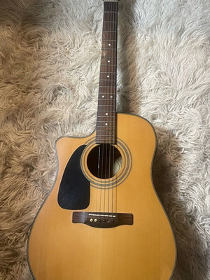 Fender electroacoustic guitar left-handed used