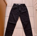 Τζιν Bershka μαύρο mom high waist αφόρετο
