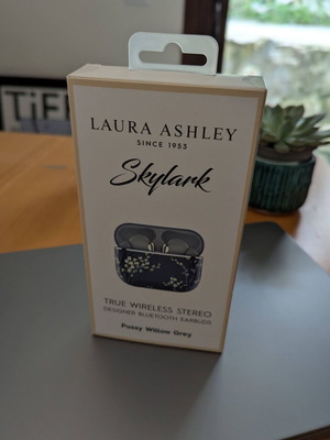 ΣΦΡΑΓΙΣΜΕΝΑ Laura Ashley Skylark Wireless Earbuds