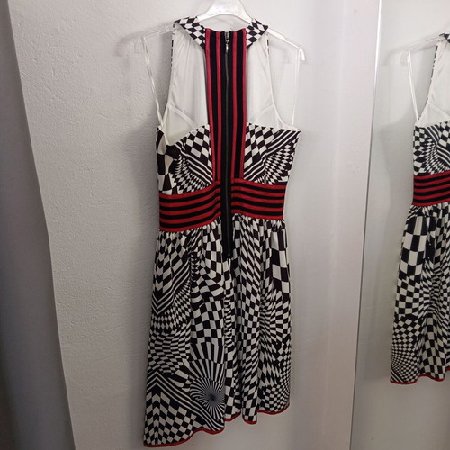 Manolo dress like new, size M, black and white