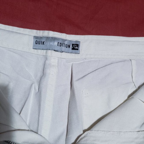Quiksilver Bermuda shorts like new, size XL, white
