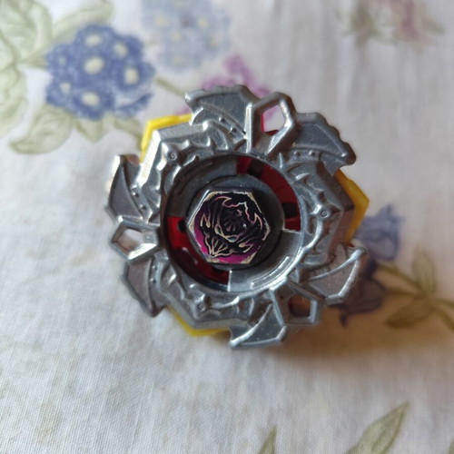 Beyblade like new