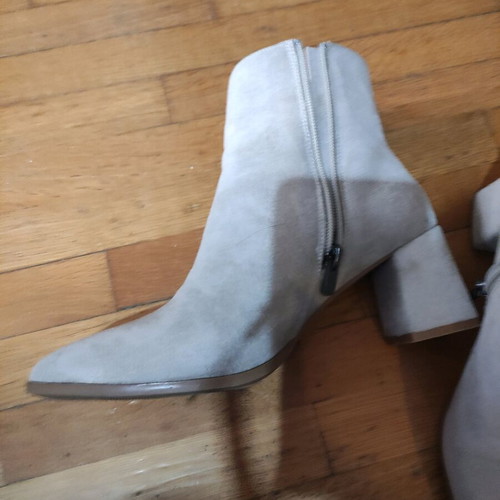 Booties like new, size 40, very stylish