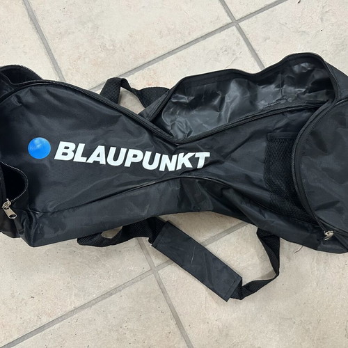 Hoverboard Blaupunkt like new with charger and carrying case