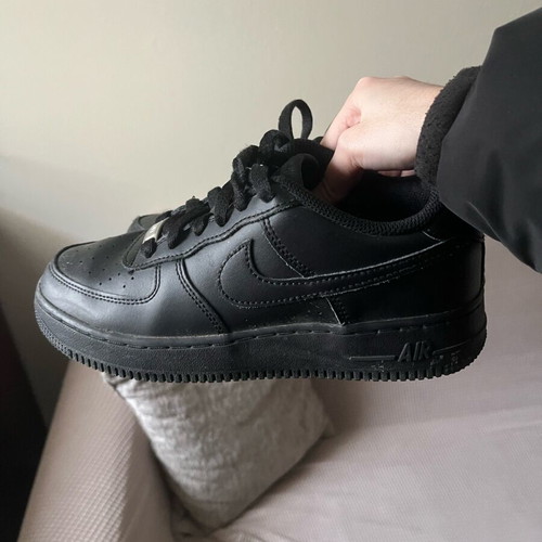 Nike Air Force 38 athletic shoes like new, black