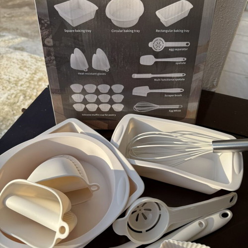 Baking Set 22 pcs beige or grey color, new