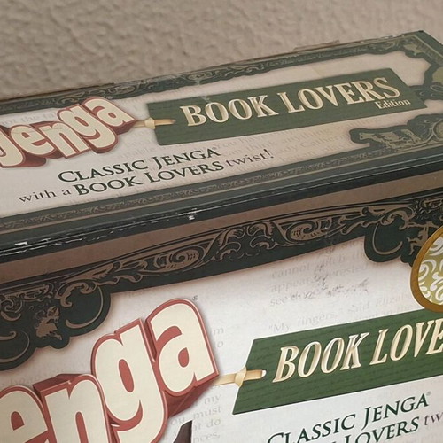 Jenga Book Lovers Edition like new, special 2011 edition by USAopoly