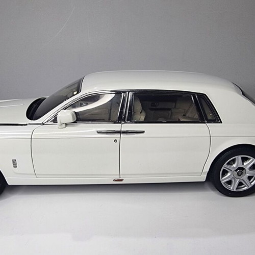 Minichamps Rolls Royce Phantom metal model scale 1:18 new