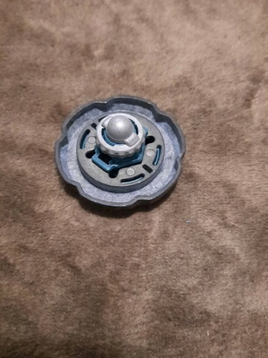 Beyblade 17 used