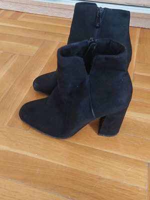 Black ankle boots used, size 38, 10cm heel, velour texture