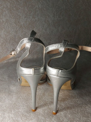 Silver sandals new, size 40