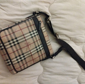 Τσάντα Burberry (χιαστί)