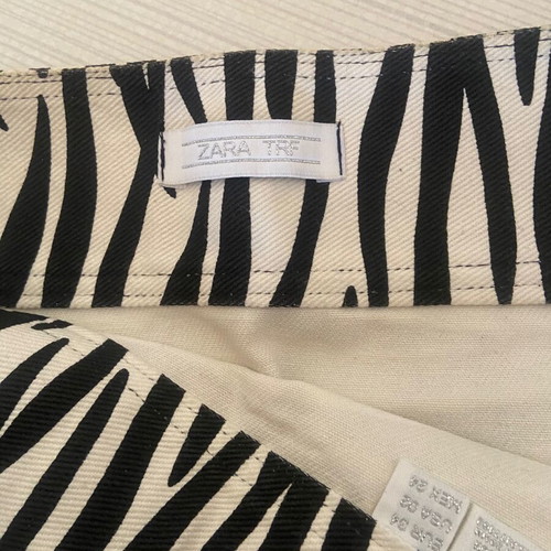 Zara animal print zebra skirt like new, size 34