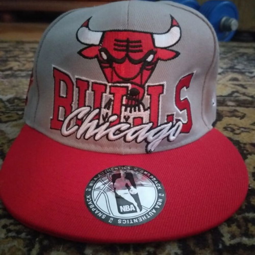 Chicago Bulls NBA hat like new, original