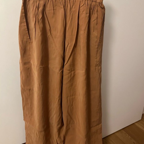 Arpyes pants small used
