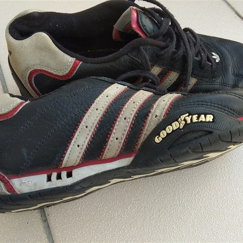 Παπούτσια Adidas GOOD YEAR μεταχειρισμένα, μαύρα, Νο 37