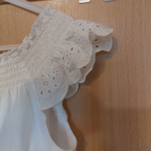 Benetton white dress for girl 7-8 years like new with lace details