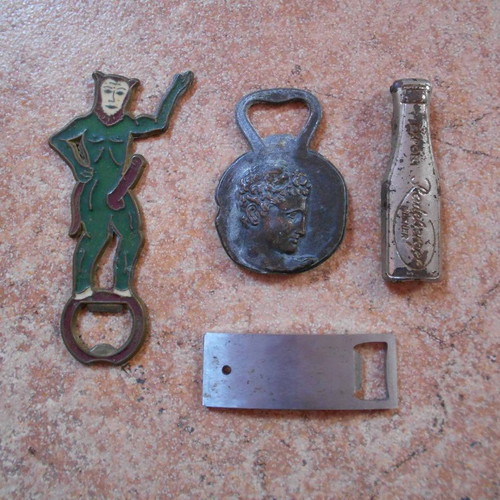 Bottle openers used, pack of 4 for beer and soft drinks