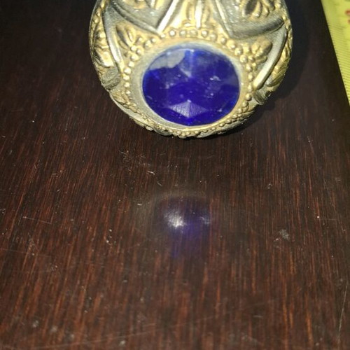 Collectible knife used in good condition