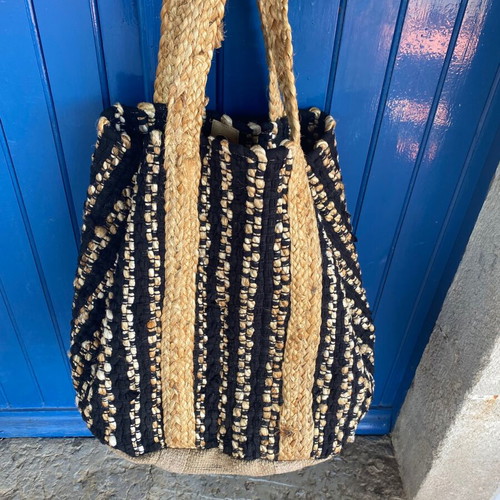 Ble Resort Collection black straw beach bag