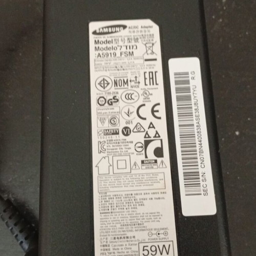 Samsung laptop power supply 19V 3.17A used