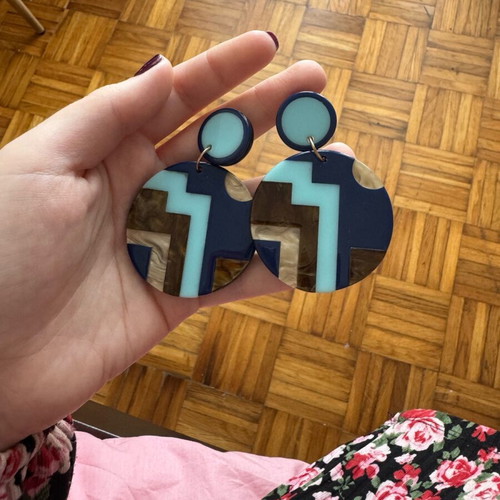 Toi&Moi earrings like new, multicolored