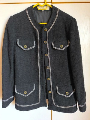 Bouclé fabric suit jacket and skirt used, size M, black