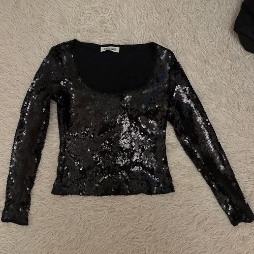 Long-sleeve black sequin blouse like new