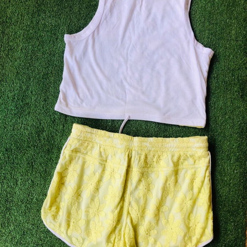 Southbeach set shorts-top S like new, yellow lace design