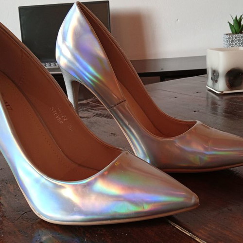 Set of 2 Sarigiannis pumps new, red with cross strap and silver metallic, size 38, 10cm heels