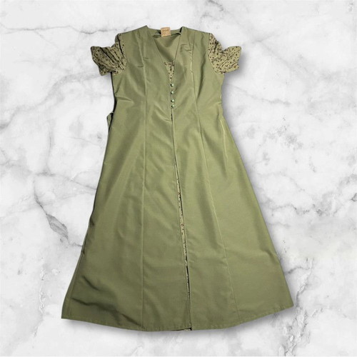 Vintage sage green dress size 40 with floral insert buttons puff sleeves midi