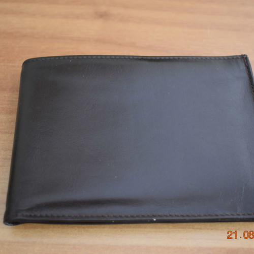 Leather wallets set of 4 with compartments and zipper