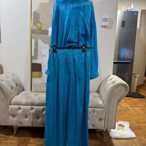 Lumina satin set blue like new