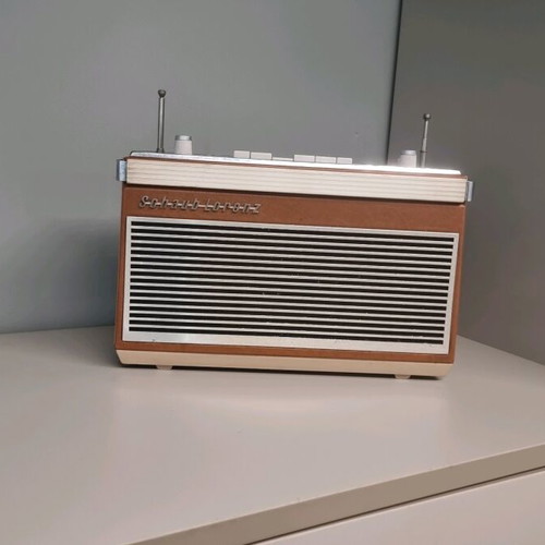 Vintage Schaub Lorenz Touring 70 radio used
